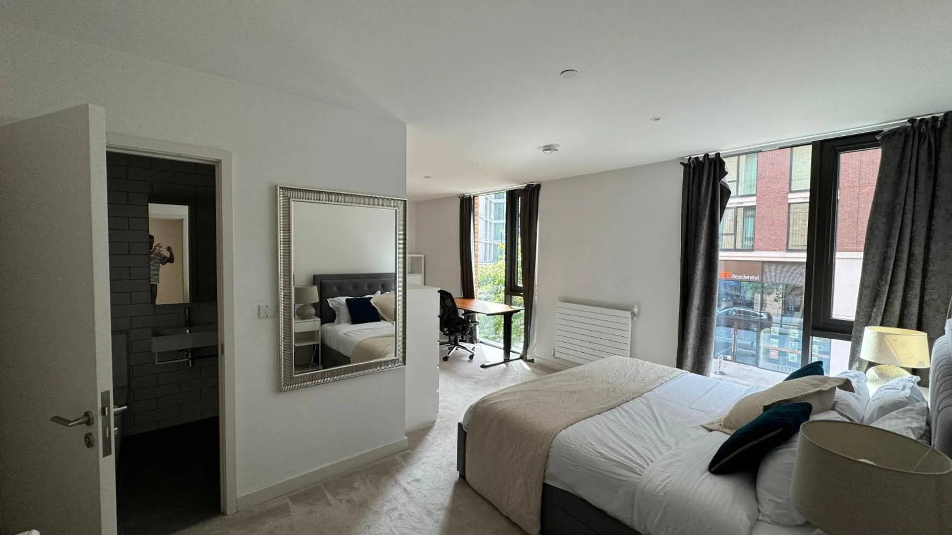 Riverside Suites And Apartments London